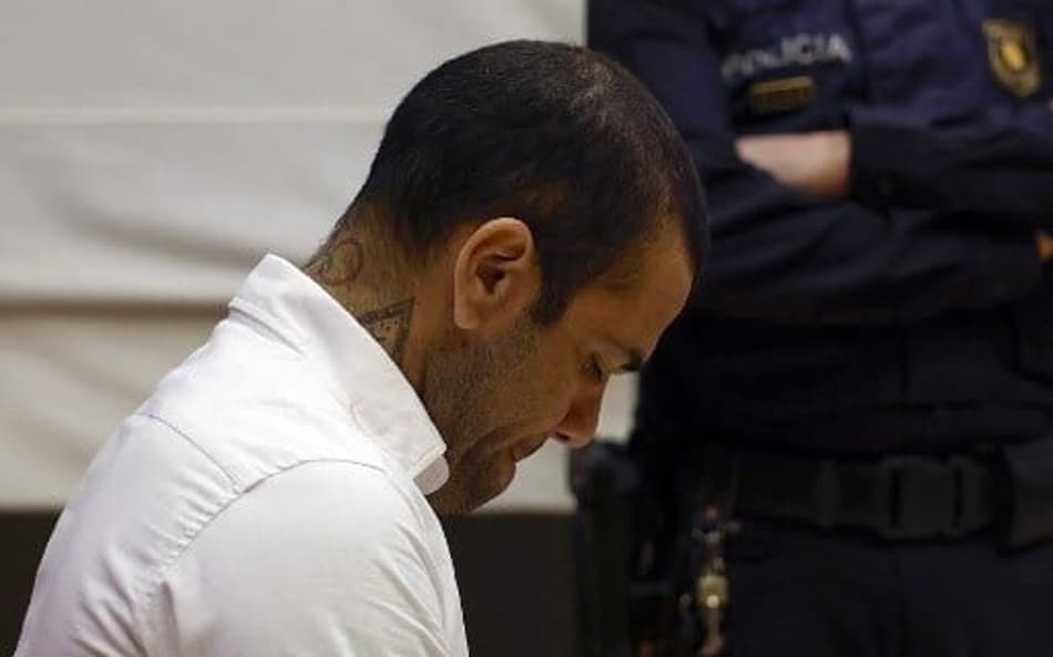MP da Espanha quer prisão de Daniel Alves e vai recorrer da absolvição