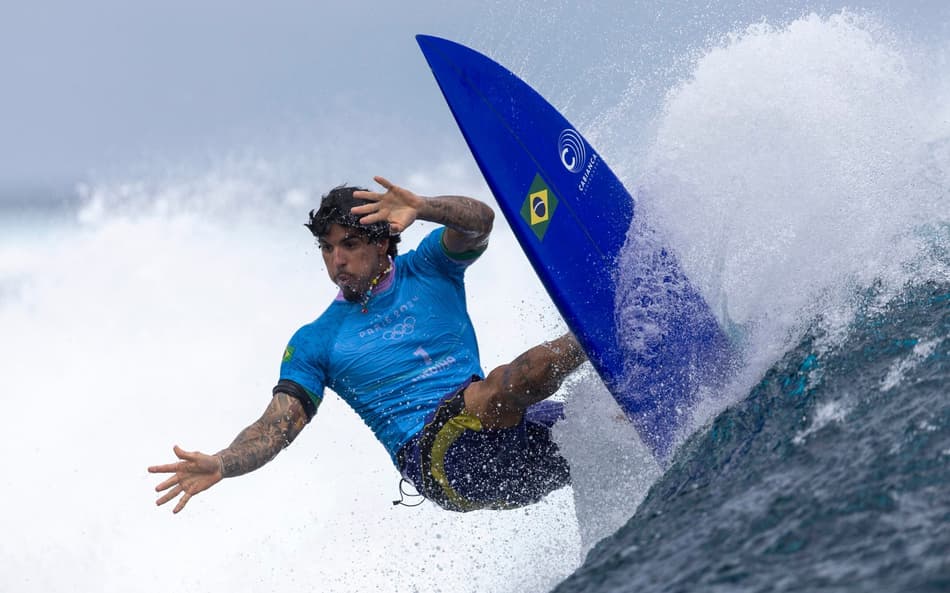 Gabriel Medina sofre lesão grave e passa por cirurgia