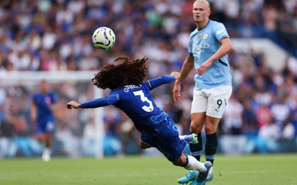 Clubes da Premier League gastam mais de R$ 3 bilhões com empresários