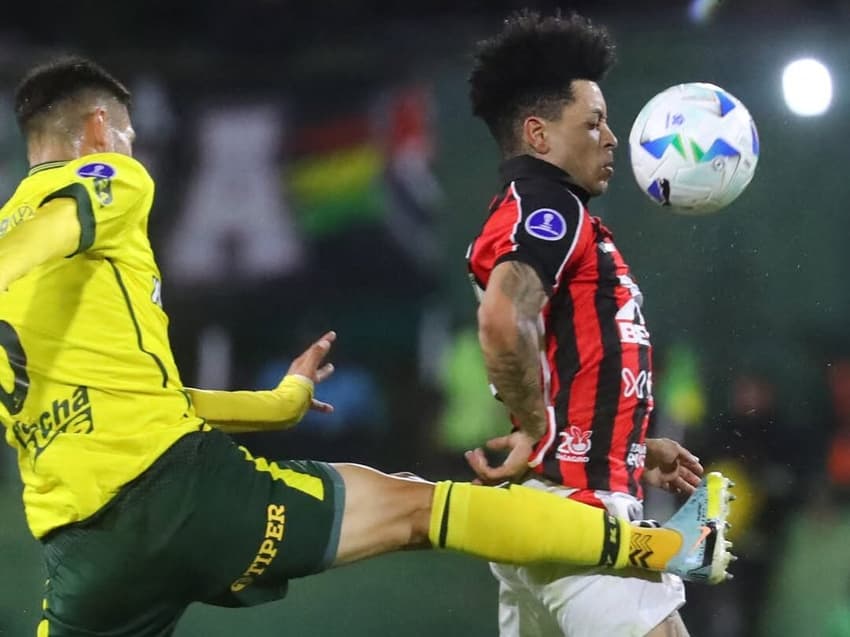 Matheuzinho em ação pela Sul-Americana Foto: Divulgação / Conmebol
