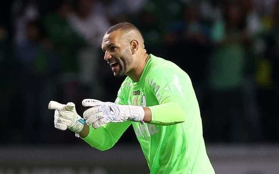 Confiante no tetra, Weverton espera Palmeiras forte no Dérbi: ‘Competir do início ao fim’