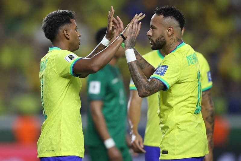 Neymar e Rodrygo na vitória da Seleção Brasileira por 5 a 0 sobre a Bolívia (Foto:Vitor Silva/CBF)
