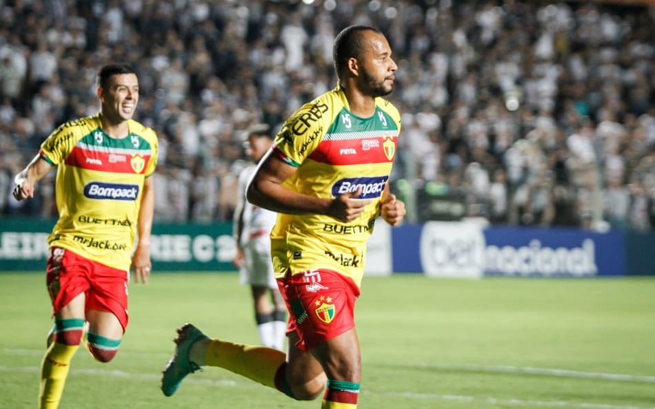 Na reta final da Série C, Brusque sofre sua primeira derrota
