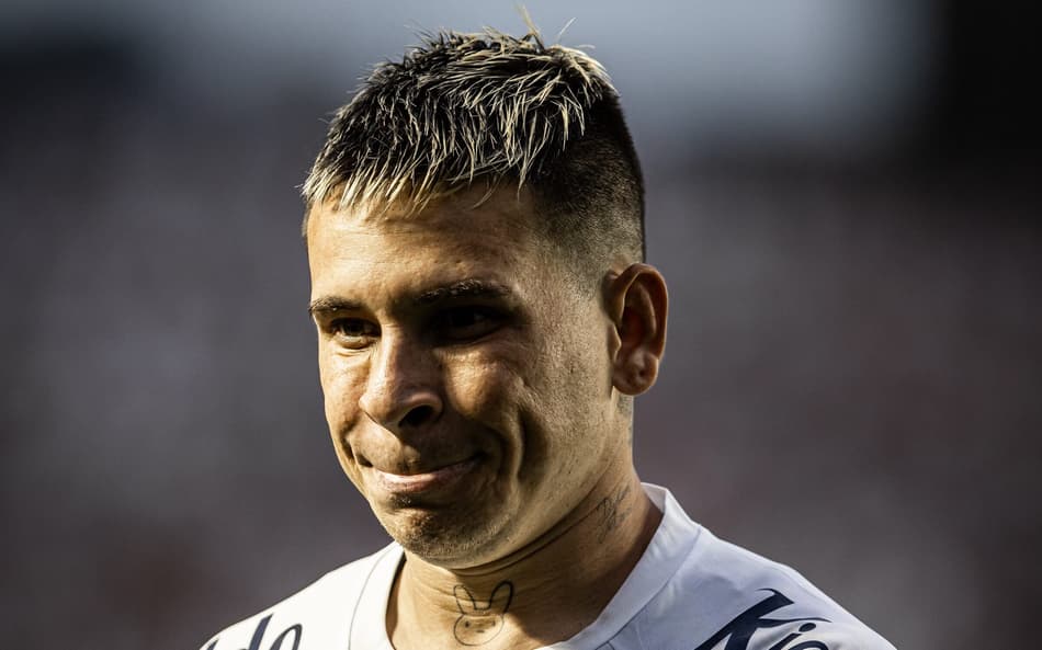 Santos atualiza quadro médico de Soteldo; veja previsão de retorno