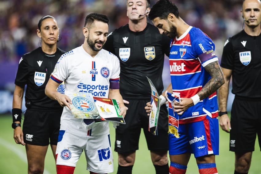 Everton Ribeiro e Lucero antes de partida pelo Brasileirão 2024. Foto: Letícia Martins/ EC Bahia