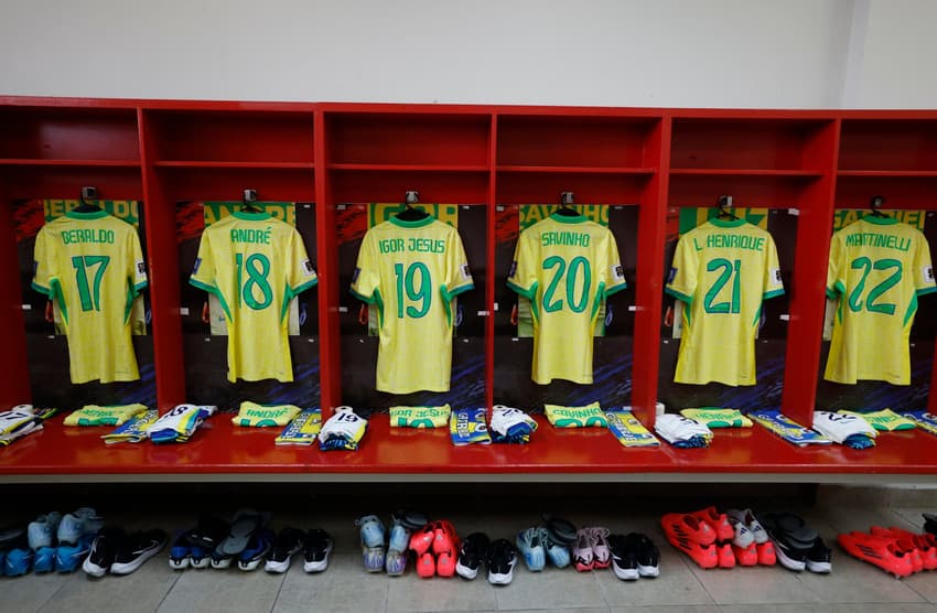Vestiário do Brasil antes do jogo contra o Chile (Foto: Rafael Ribeiro/CBF)