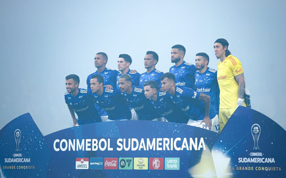 Cruzeiro tropeça no Lanús em casa e continua sem ganhar com Diniz