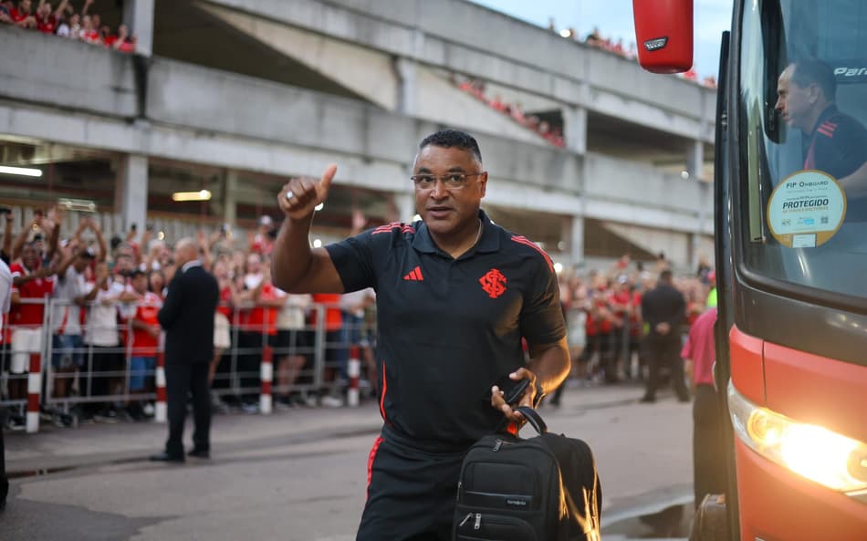 Gre-Nal: “semana de clássico é diferente”, diz Roger Machado