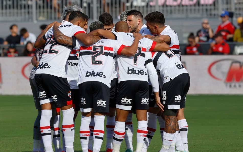 Zubeldía escala o São Paulo e promove a estreia do ‘quarteto mágico’ no ataque; veja