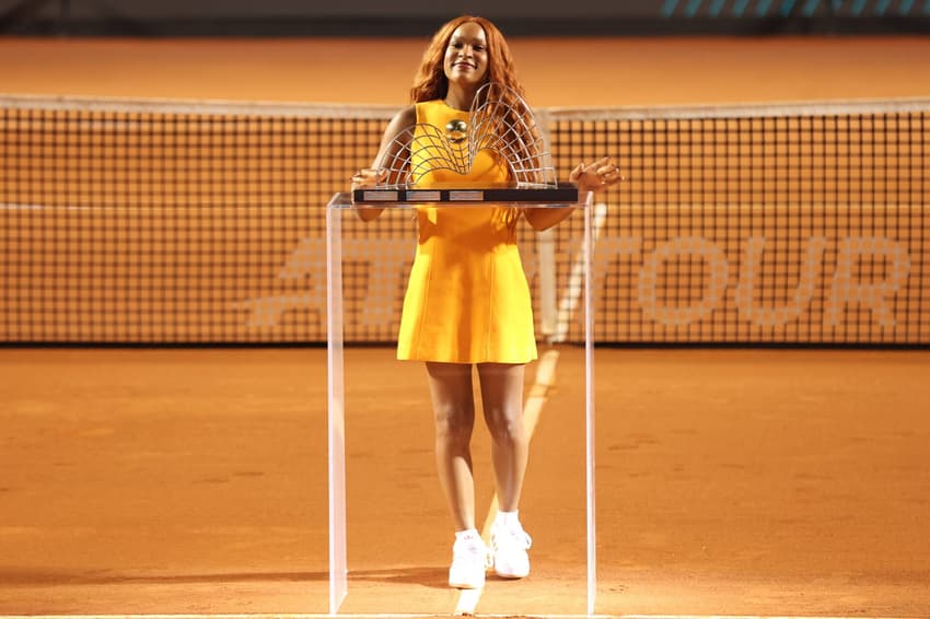 Rebeca Andrade na cerimônia de abertura do Rio Open 2025 (Foto: Reprodução/RioOpen)