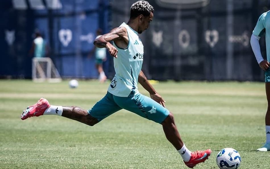 Cruzeiro: nasce filho do meia Matheus Pereira