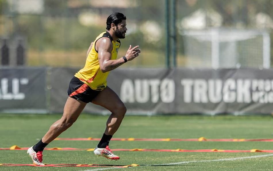 Atlético-MG inicia semana à espera do atacante Hulk