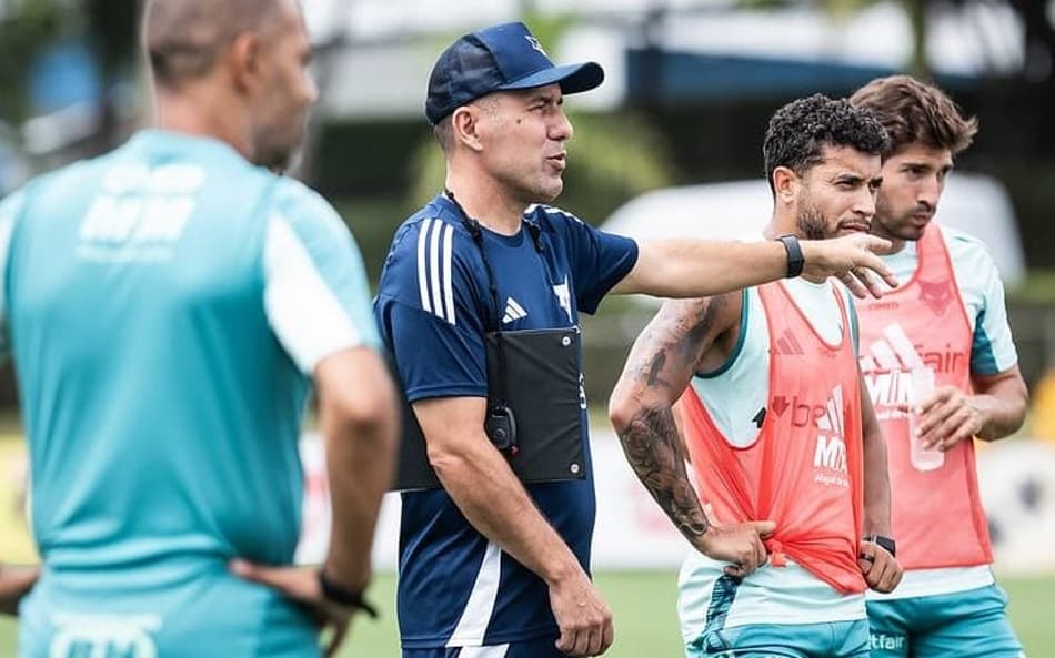 Técnico do Cruzeiro avisa que trabalho está apenas no início