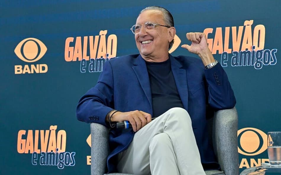 Vai voltar a narrar? Saiba planos de Galvão na Band