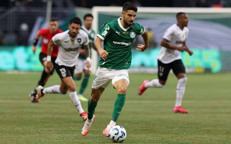 Web não perdoa gol perdido por Flaco López: “Palmeiras sofre”