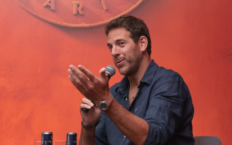 Delpo elege Djokovic o melhor da história e coloca Guga no top 3. Veja vídeo