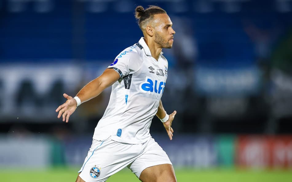 Grêmio conta novamente com lado ‘Wolverine’ de Braithwaite após susto no Paraguai