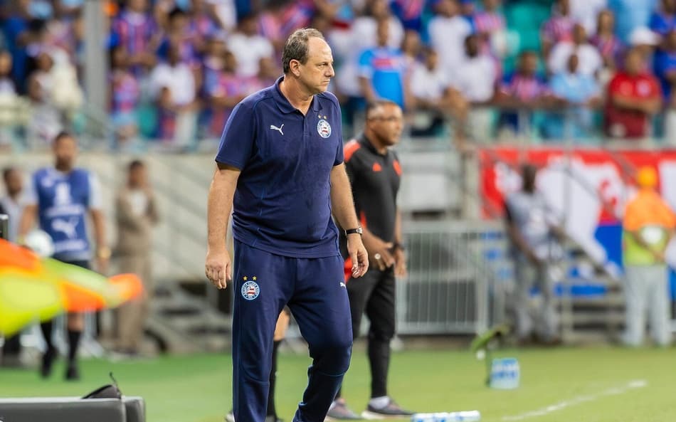 Assista na íntegra a coletiva de Rogério Ceni, técnico do Bahia