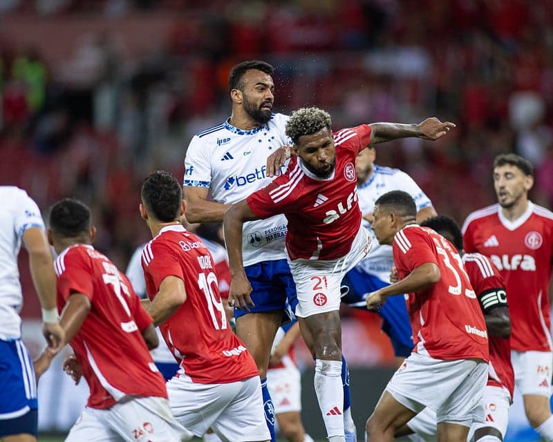 Fabrício Bruno, zagueiro do Cruzeiro (Foto: Lucas Bubols)