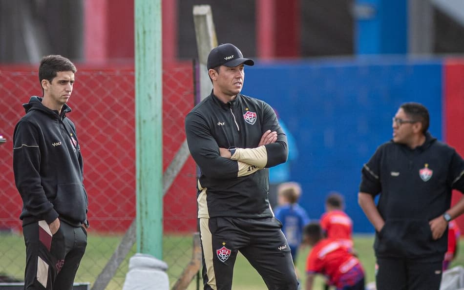 Vitória se reapresenta de olho no Cerro Largo; veja programação completa