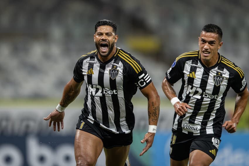 Hulk comemorando gol na Sul-Americana pelo Atlético-MG (Foto: Pedro Souza / Atlético)