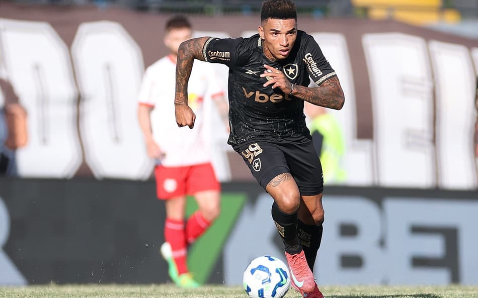 Botafogo encara Estudiantes na Argentina precisando pontuar pela Libertadores