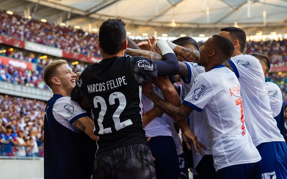 Ceni alcança maior invencibilidade pelo Bahia e tem 2ª melhor marca da Série A