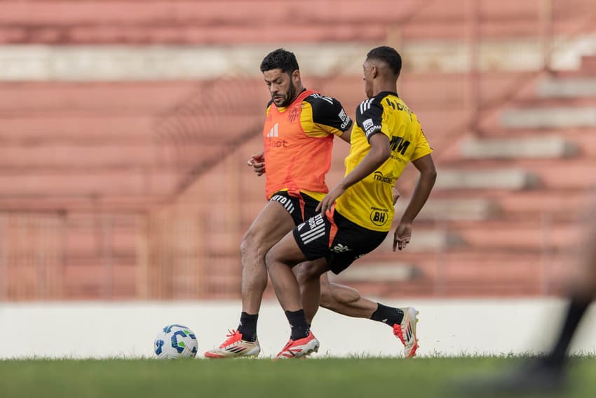 Hulk em treino do Atlético-MG (Foto: Pedro Souza / Atlético)