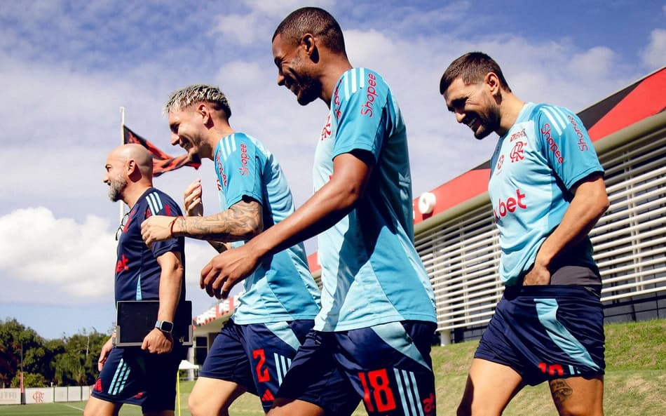 Flamengo terá duas voltas importantes contra o Corinthians