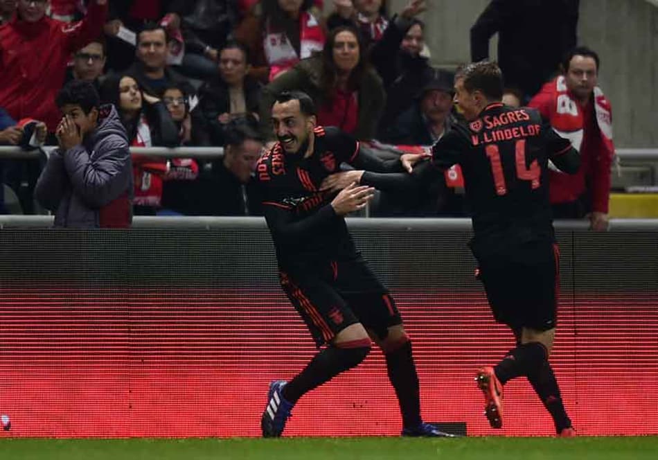 Benfica vence o Braga e retoma liderança do Campeonato Português