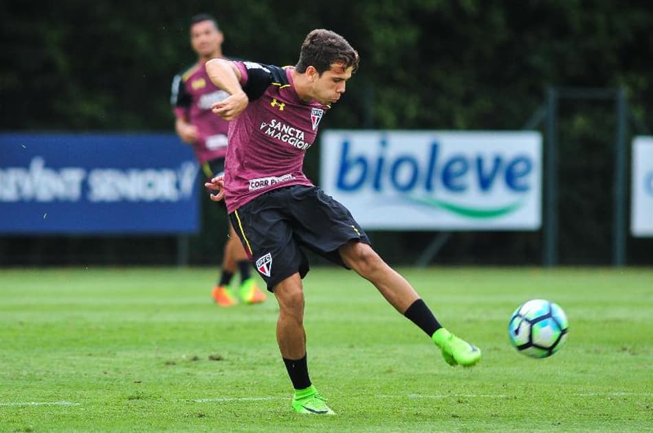 Araruna joga todos os clássicos no Tricolor e se vê pronto para decisões