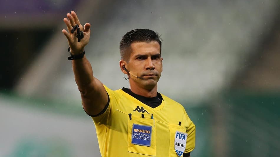 CBF decide afastar árbitros após erros em jogos do Brasileirão