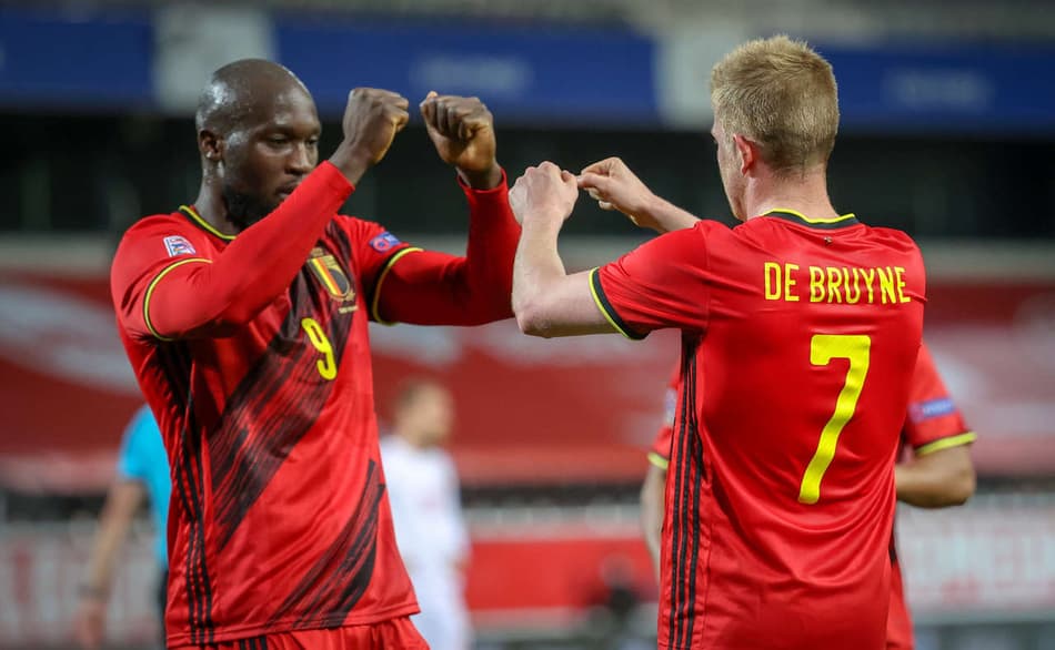 Companheiros de seleção; De Bruyne enfrenta Lukaku na final da Champions League e comenta relação: ‘Não falo com ele há algum tempo’