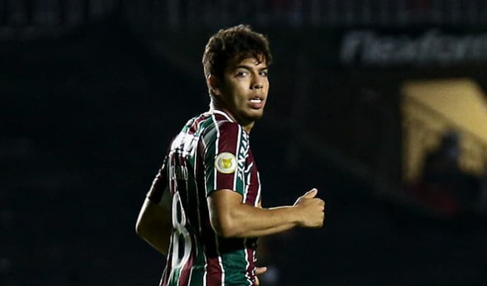 Nonato lamenta empate do Fluminense e admite falhas: ‘Era jogo para vencer’