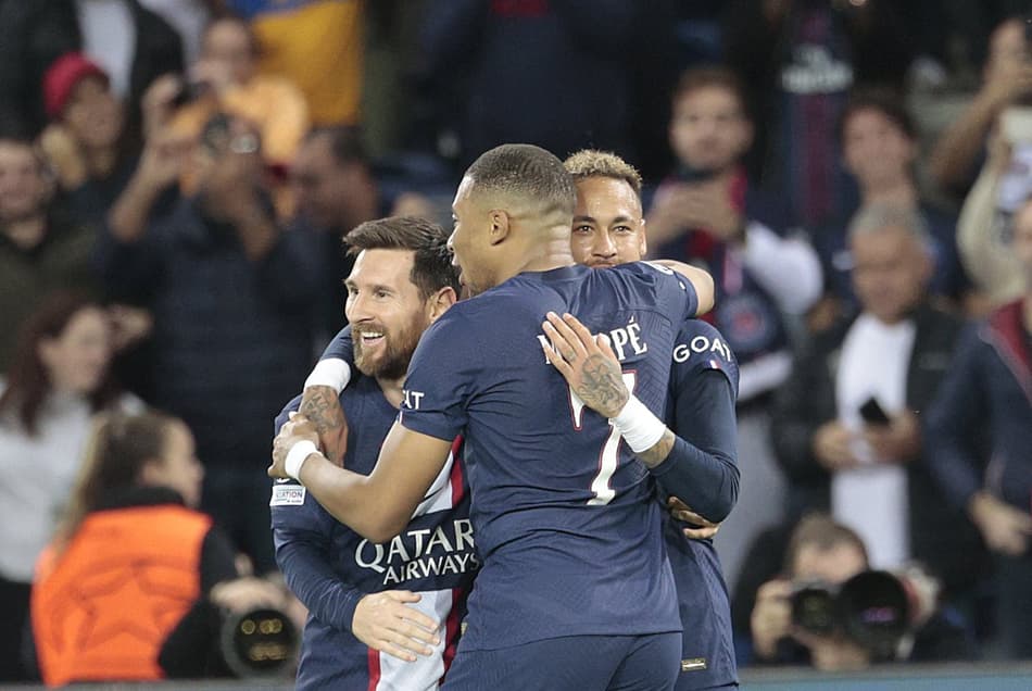 Messi abre o jogo sobre passagem pelo PSG com Neymar e Mbappé: ‘Não me senti cômodo’