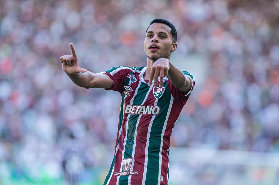 Desde a lesão de Alexsander, Fluminense sofre com escalações no meio e tem queda no desempenho