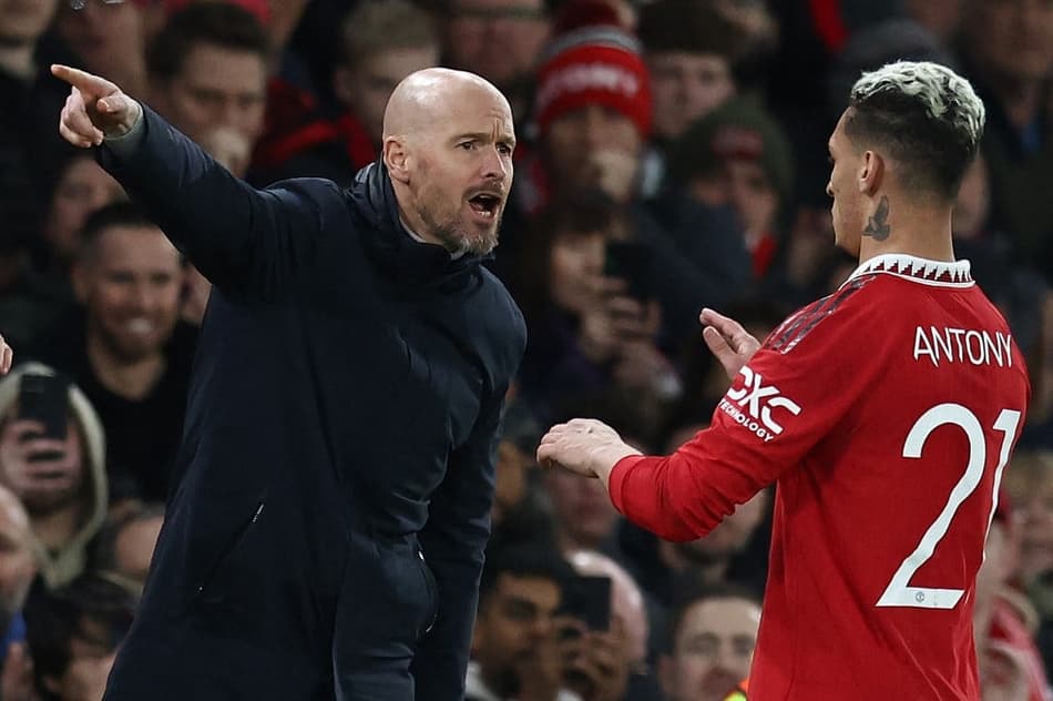 Antony alfineta Manchester United após saída: ‘Muitas coisas ruins’