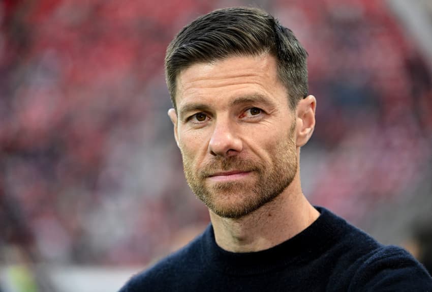 Xabi Alonso - Bayer Leverkusen