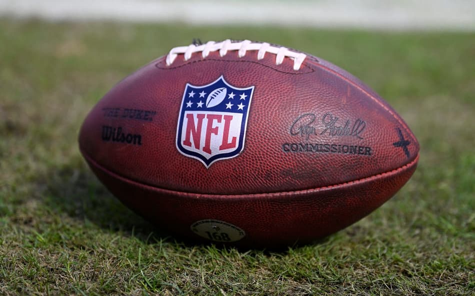 Netflix fecha acordo bilionário para transmitir jogos da NFL ao vivo