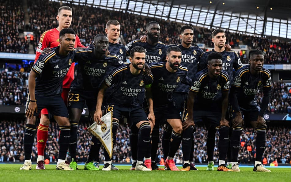 Real Madrid prepara barca com 10 nomes, diz jornal