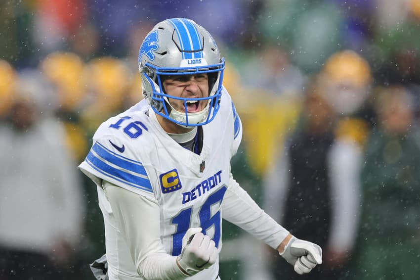 Detroit Lions v Green Bay Packers