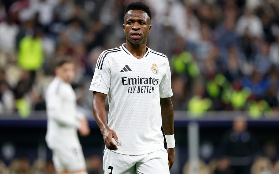 Atitude do Manchester City sobre Vini Jr. divide opiniões na web: ‘Patético’