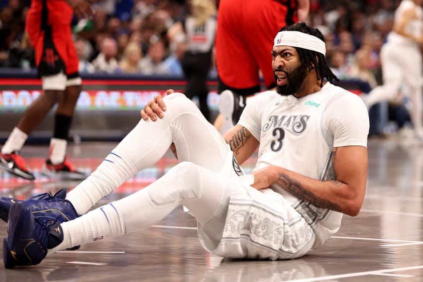 Houston Rockets v Dallas Mavericks