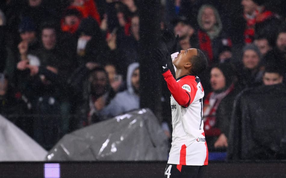 AFP__20250212__36XP9M8__v1__HighRes__FblEurC1FeyenoordMilan-scaled-aspect-ratio-512-320