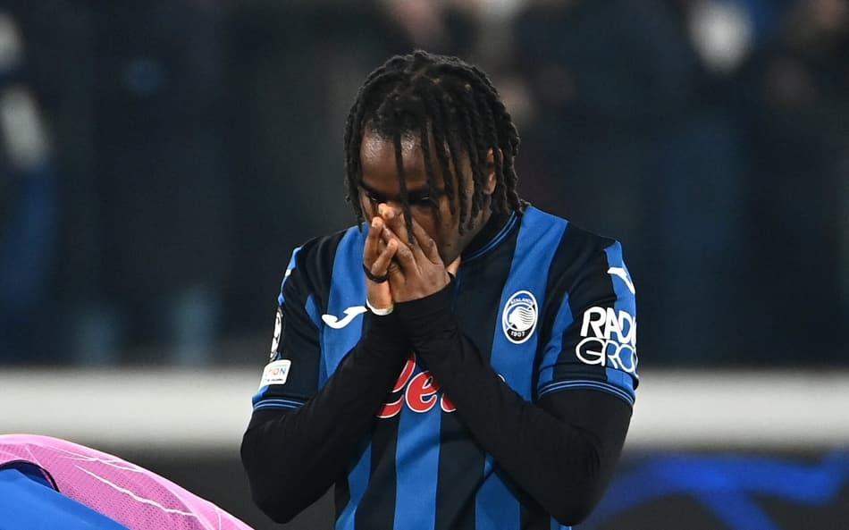 Técnico da Atalanta dispara contra próprio atacante: ‘Um dos piores cobradores de pênalti que já vi’