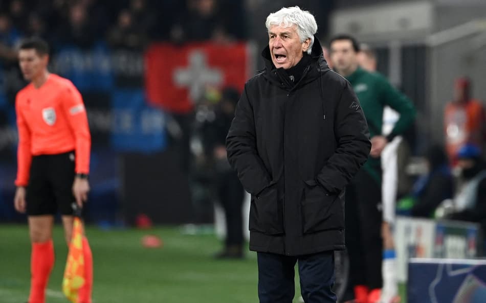 Técnico da Atalanta admite confusão envolvendo ex-Corinthians: ‘Deveria ter saído’