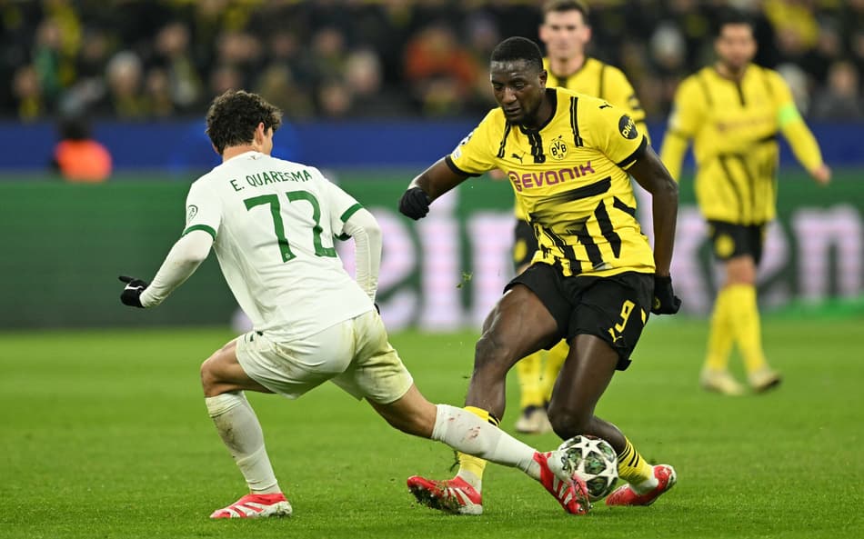 Dortmund empata com o Sporting e vai às oitavas da Champions League