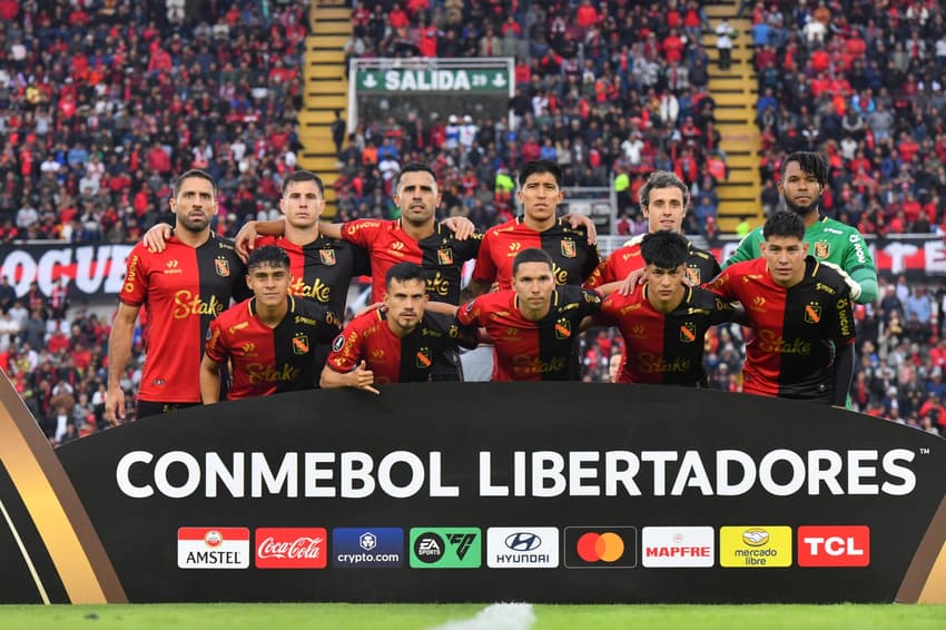 FBL-LIBERTADORES-MELGAR-CERROPORTEÑO