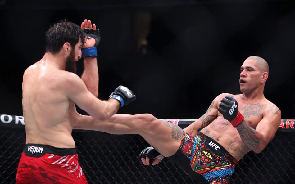 Comentaristas de UFC analisam o que Alex Poatan deve melhorar em revanche com Ankalaev