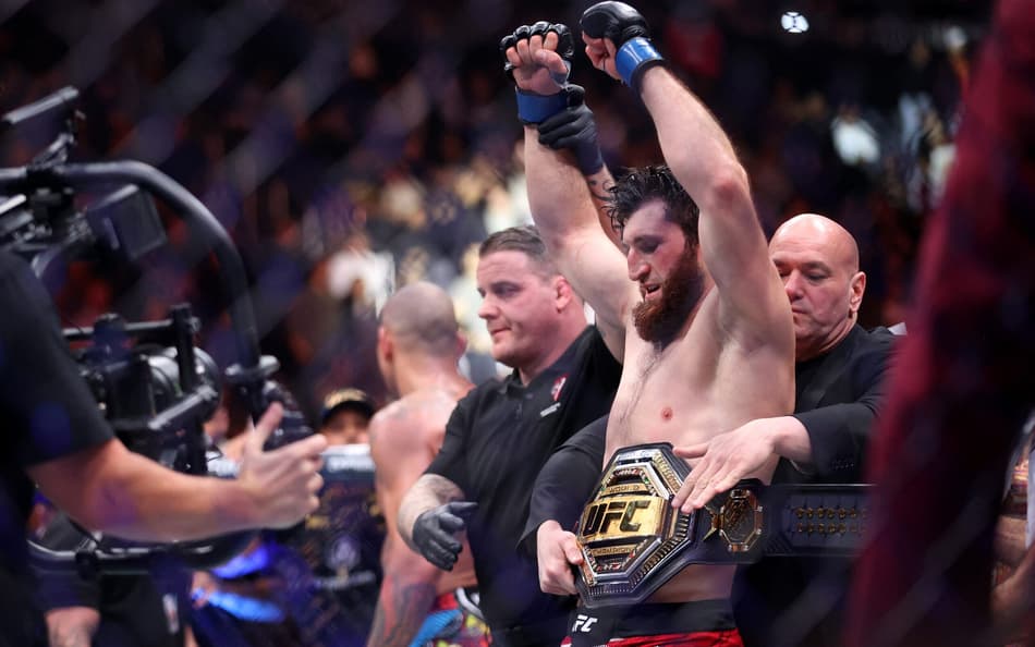 Ankalaev provoca Alex Poatan e outro ex-campeão do UFC: ‘Meus filhos’